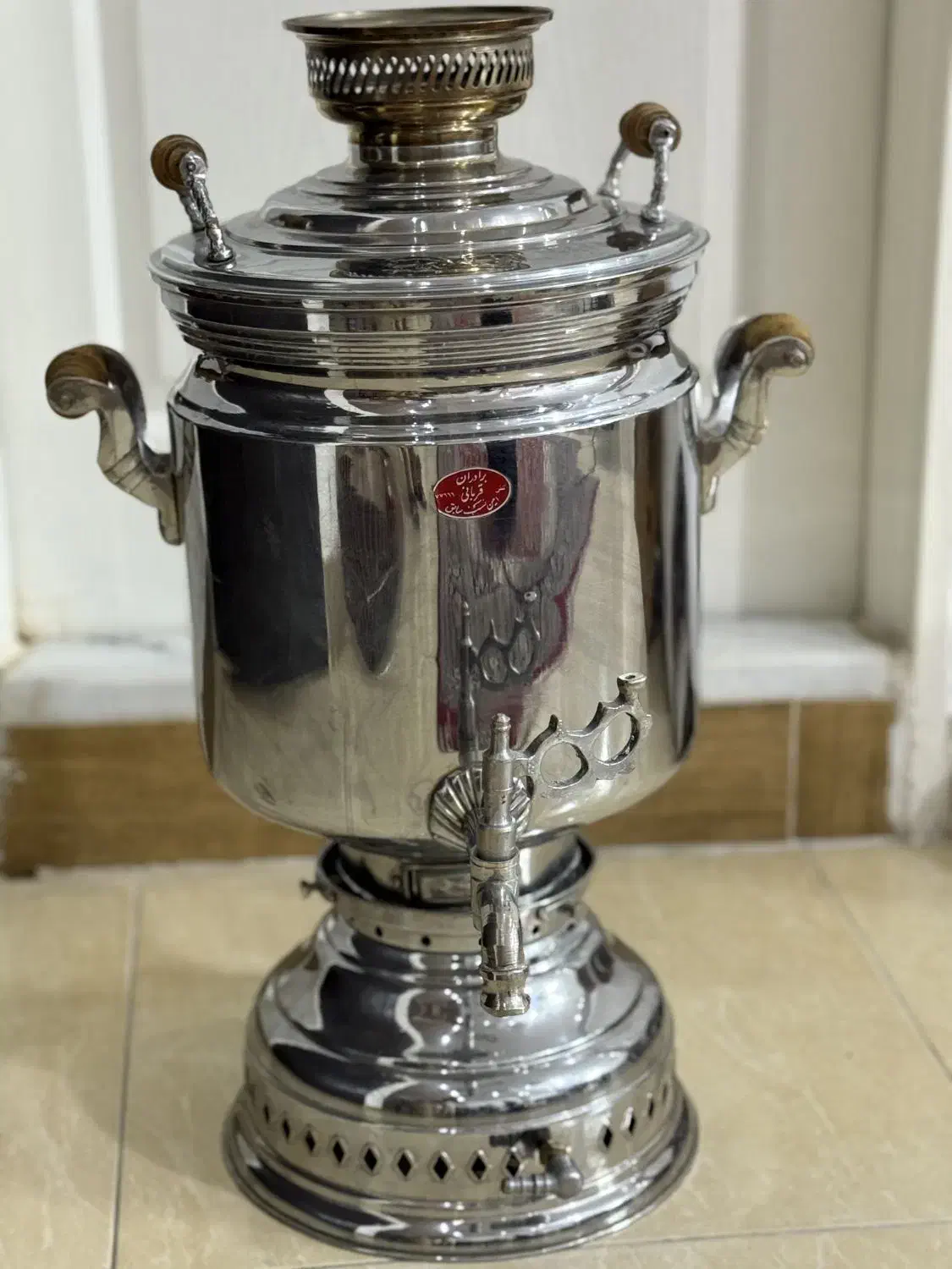 سماور بزرگ|سماور، چایساز، قهوهساز|فردیس, نسترن غربی|دیوار