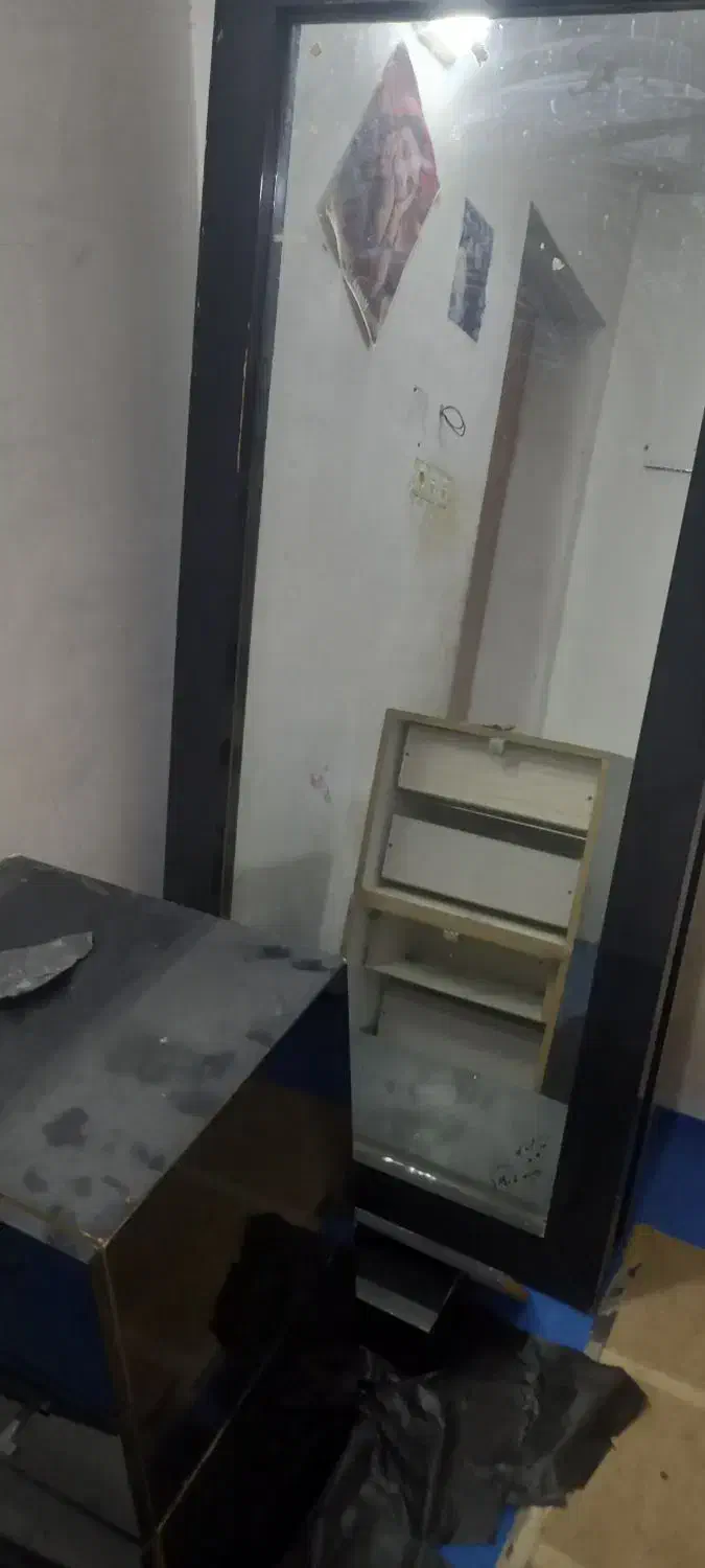 ایینه ها طول۱/۸۵ ، عرض 85|آرایشگاه و سالنهای زیبایی|چمران, |دیوار