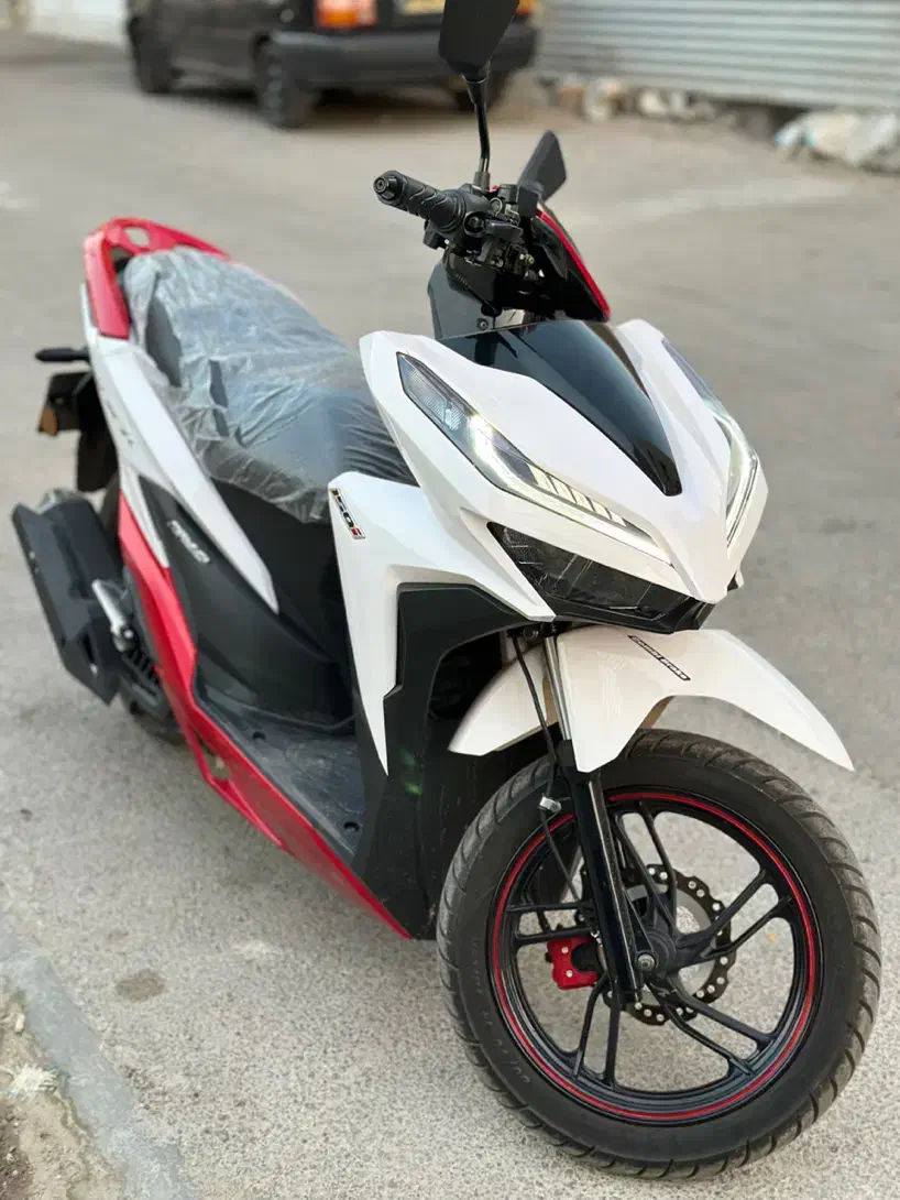 فروش فوری کلیک|موتورسیکلت|شیراز, شهرک برف فروشان|دیوار