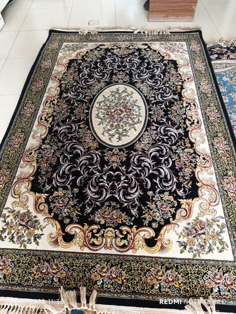 قالی ۴متری در حد نو|فرش|اصفهان, خانه اصفهان|دیوار