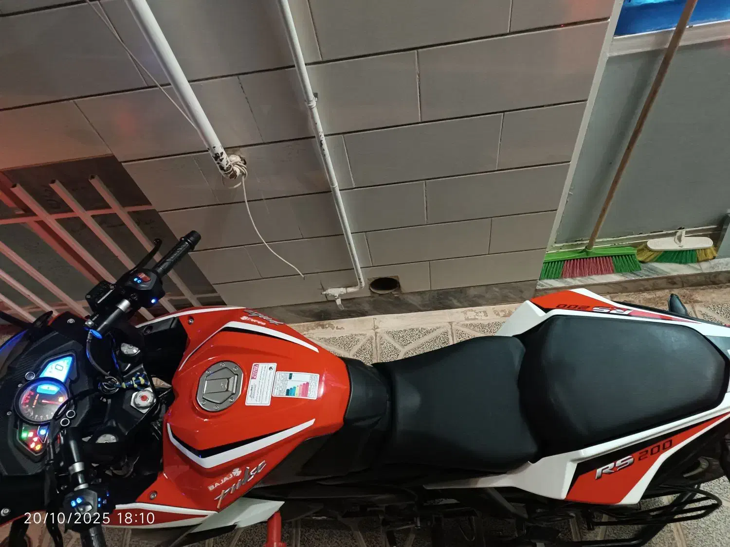 پالس آر اس rs200 درحد ریس باجاج|موتورسیکلت|مشهد, کوثر|دیوار