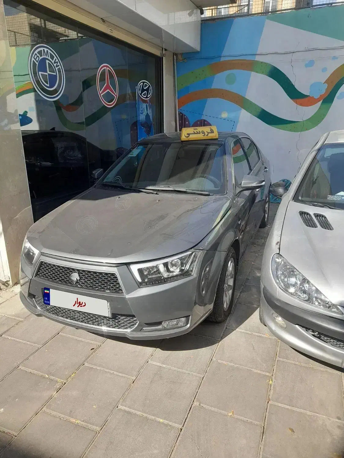 دنا پلاس فقط معاوضه با موتور خاموش و تصادفی|خودرو سواری و وانت|تهران, صادقیه|دیوار