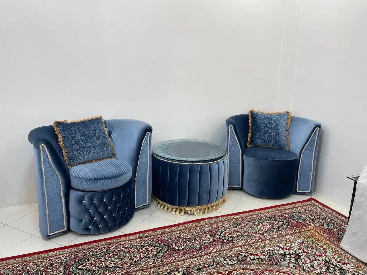 مبل نیم ست ۴ نفره|مبلمان خانگی و میز عسلی|مشهد, حسابی جنوبی (شهرک غرب)|دیوار