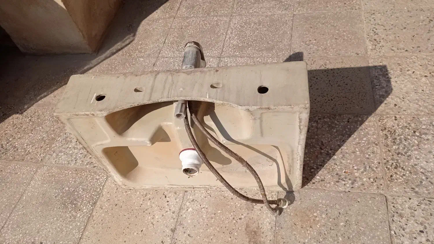 روشویی و تشک|رختخواب، بالش، پتو|بندرعباس, |دیوار