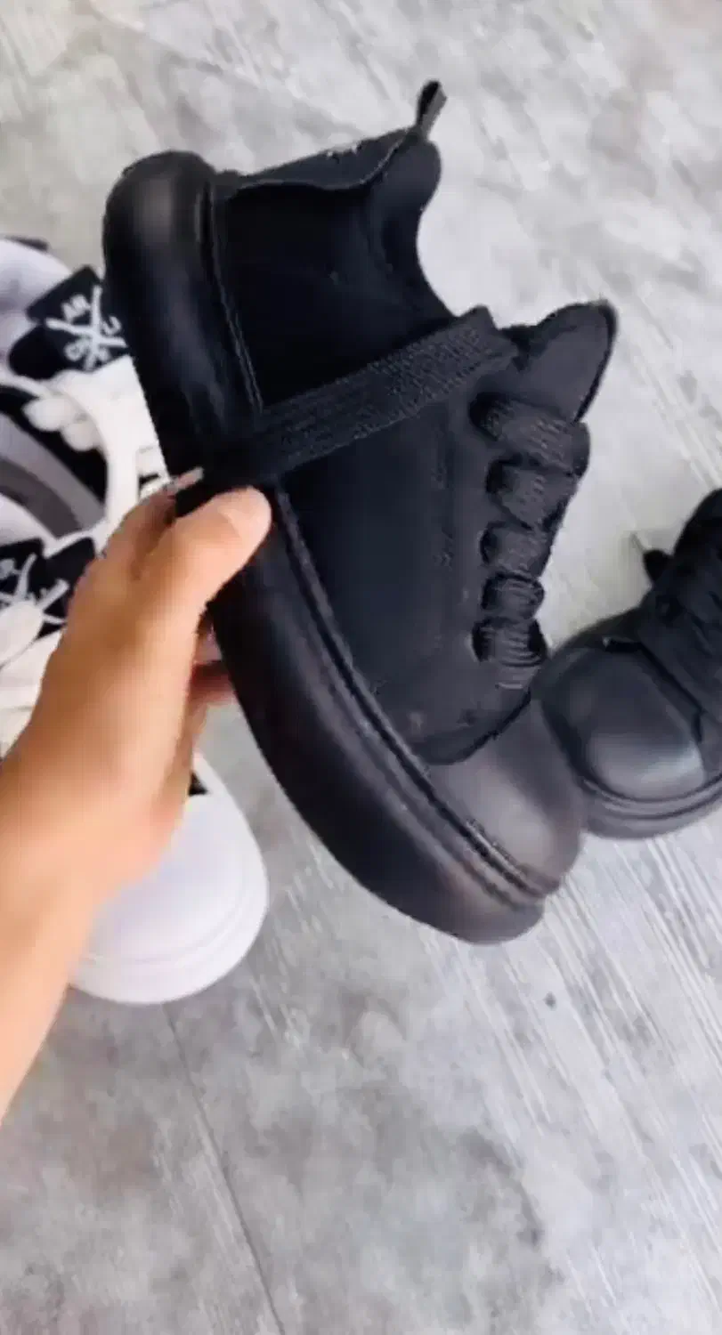 کتونی خارجی سایز ۴۳|کیف، کفش، کمربند|قم, شاه سید علی|دیوار