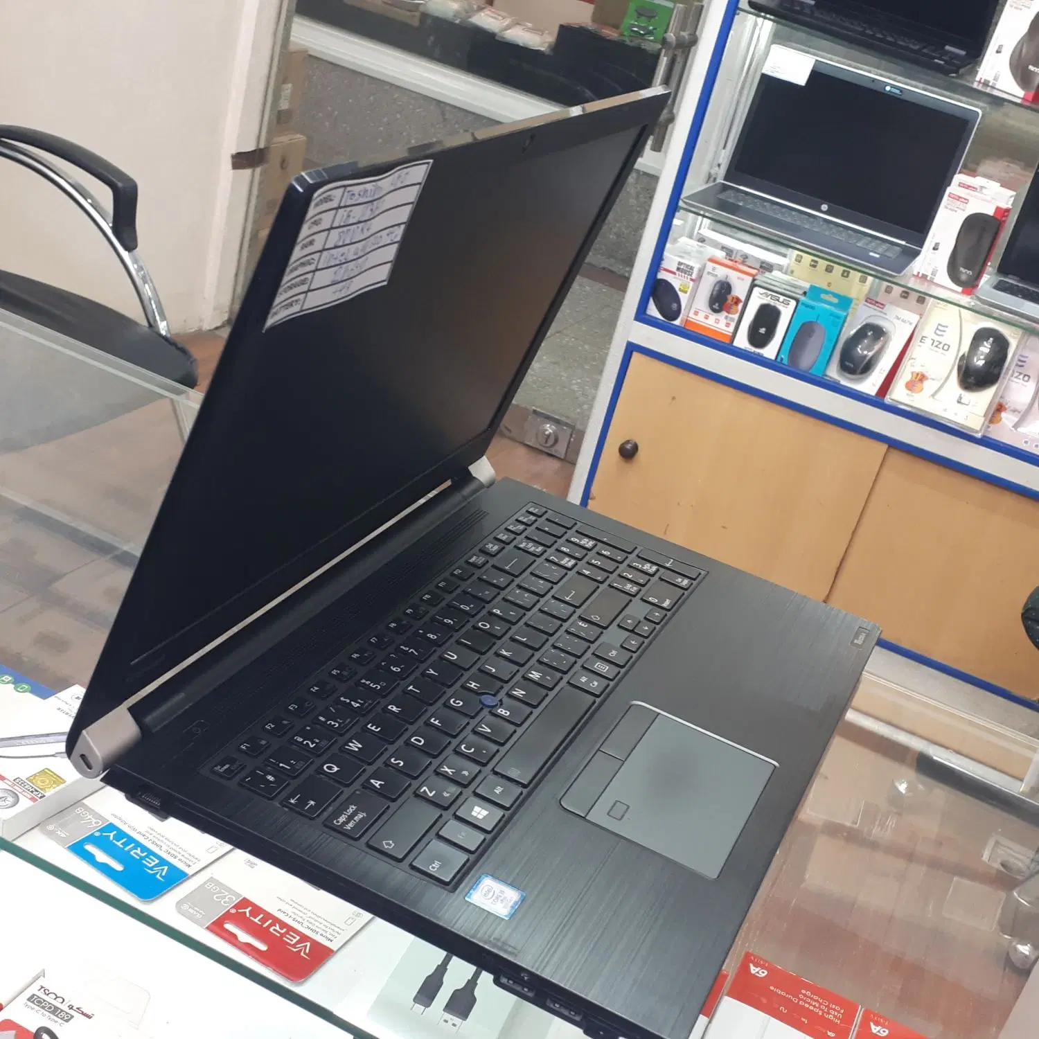 لپتاپi5 نسل8 RAM8DDR4کاملانوباکارتن|رایانه همراه|تهران, پونک|دیوار