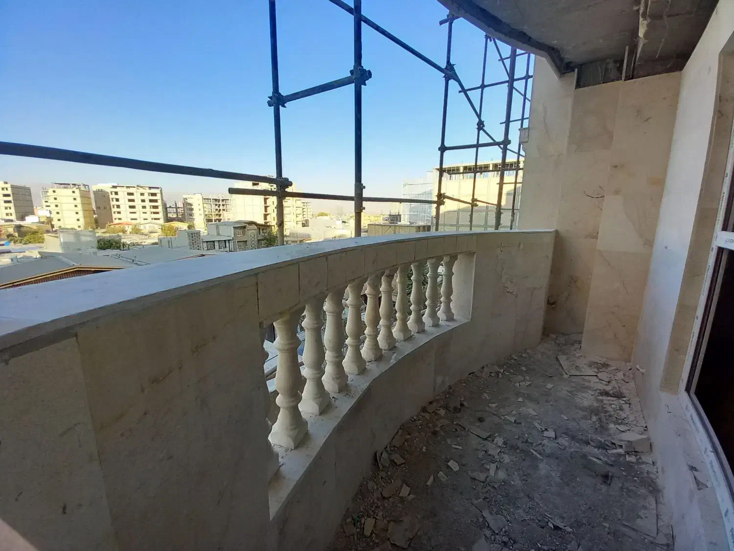 واحد ۱۲۵ متری،کلید اول،تراس بدون مشرف|فروش آپارتمان|دورود, |دیوار