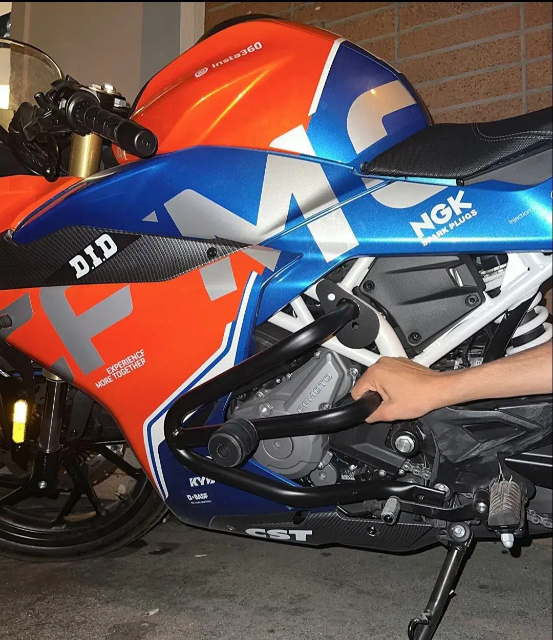 انواع گارد های موتور و لوازم موتور سیکلت|قطعات یدکی و لوازم جانبی|اصفهان, سرتاوه|دیوار