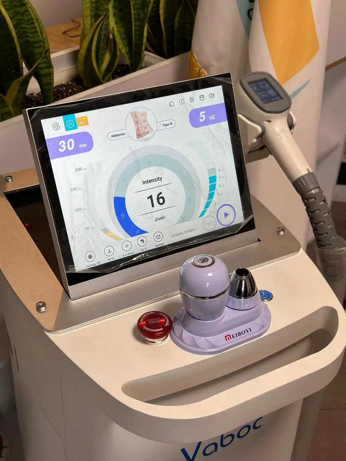 دستگاه لیزر مو زائد دایود 2000 وات|پزشکی|اصفهان, جلفا|دیوار