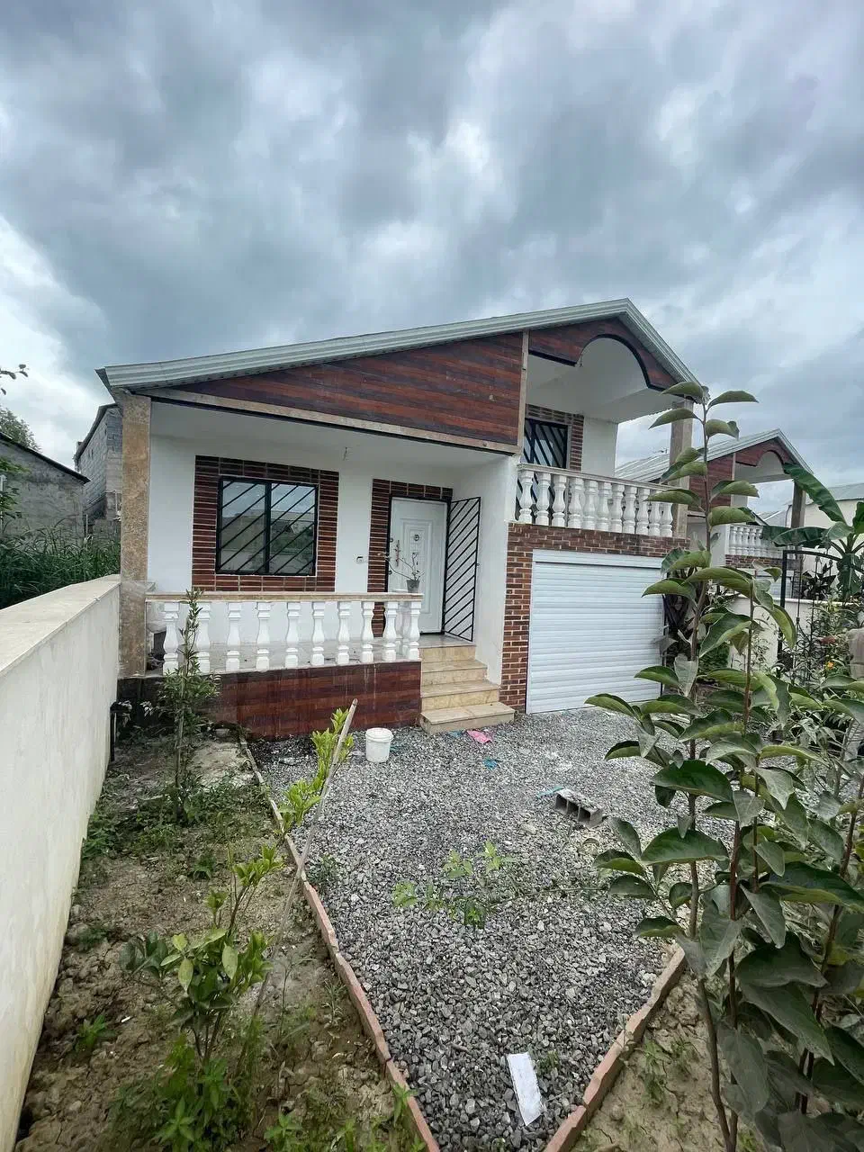 ویلا نیم پیلوت 160 متری جنگلی شهرکی باسند|فروش خانه و ویلا|رامسر, |دیوار