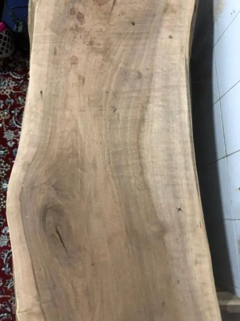 میز چوبی با اسلب گردو|مبلمان خانگی و میز عسلی|سیرجان, |دیوار