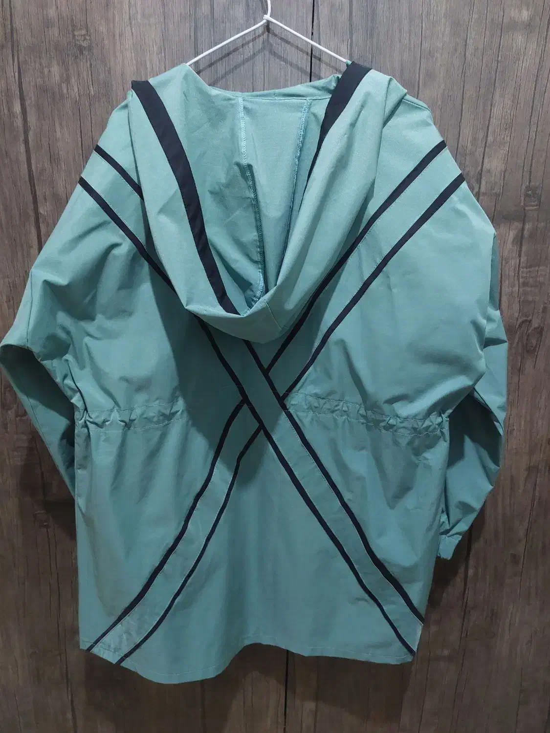 مانتو شلوار|لباس|رشت, پیرسرا|دیوار