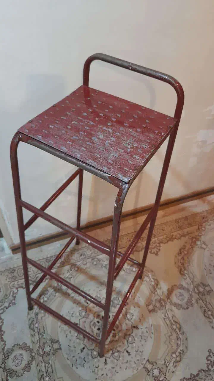 پله کان آهنی|ابزارآلات|تهران, چیتگر شمالی|دیوار