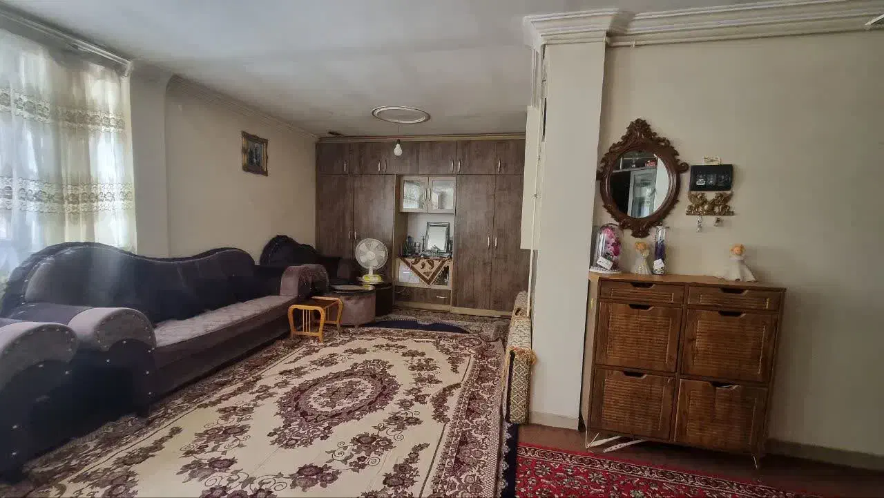 واحد۷۵متری بهارستان ۱۰|فروش آپارتمان|بهار, |دیوار