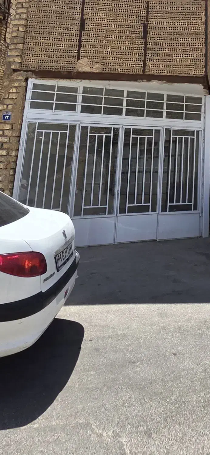 مغازه بر اصلی کوچه دونبش|فروش مغازه و غرفه|اصفهان, عمان سامانی|دیوار