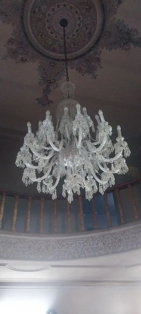 لوستر کریستال سایز خیلی بزرگ|لوستر و چراغ آویز|مشهد, عنصری|دیوار