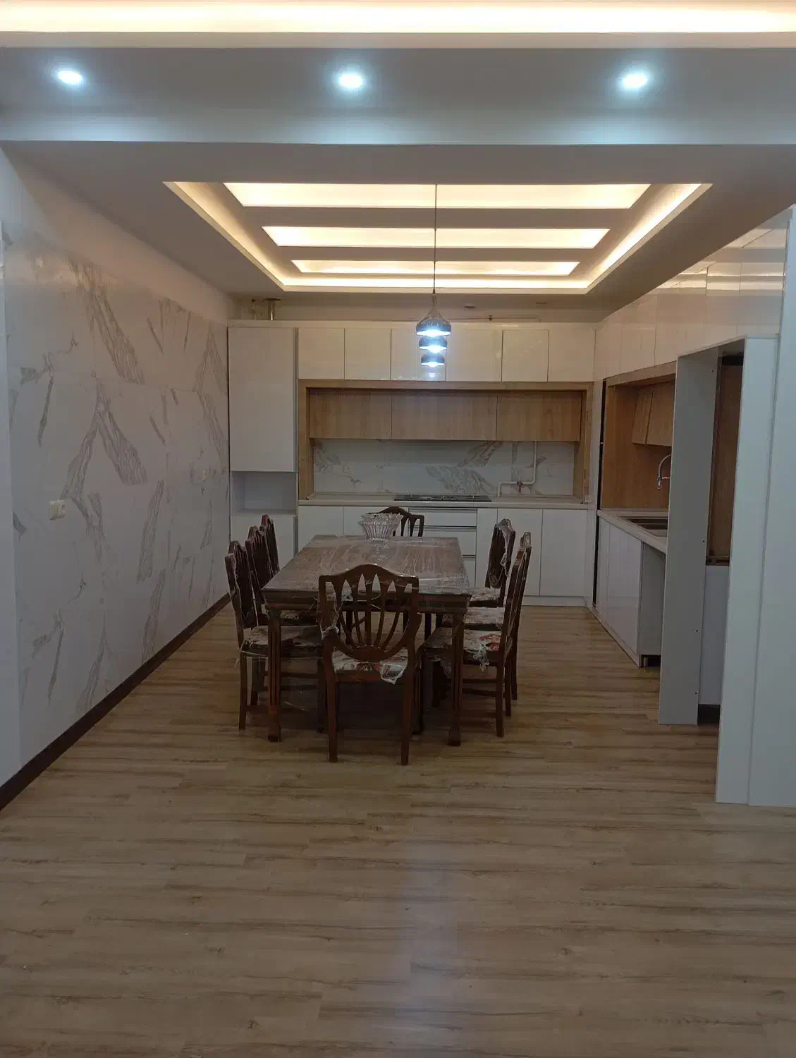 ویلا نوساز در بهترین نقطه جوپار|فروش خانه و ویلا|ماهان, |دیوار