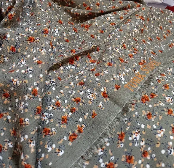 4مترنیم پارچه نخی|لباس|دهدشت, |دیوار