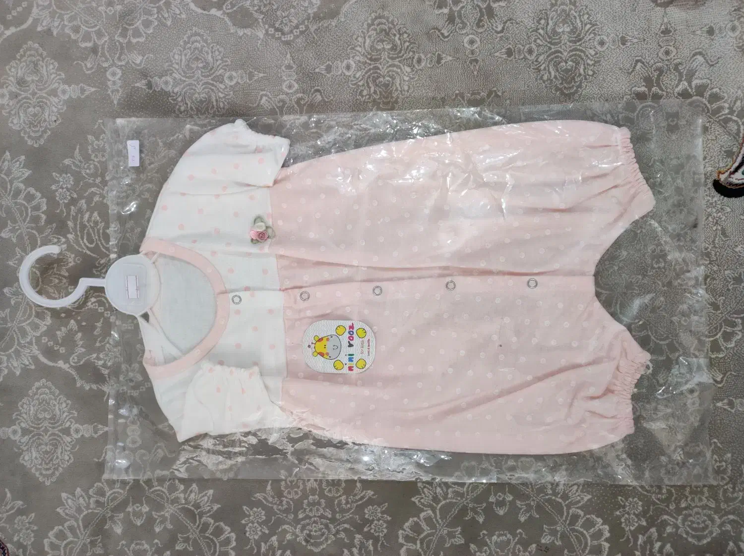 لباس بچگانه|کفش و لباس بچه|بیرجند, |دیوار