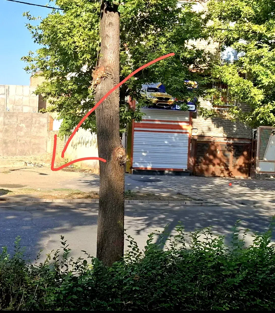 فروش زمین مسکونی جلو خیابان برای ساخت مغازه|فروش زمین و ملک کلنگی|بروجرد, |دیوار