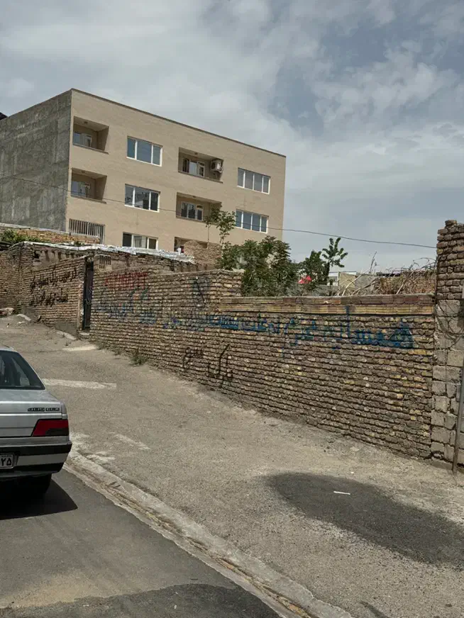 زمین مسکونی با بر ۲۰متر چهار دیواری|فروش زمین و ملک کلنگی|میانه, |دیوار