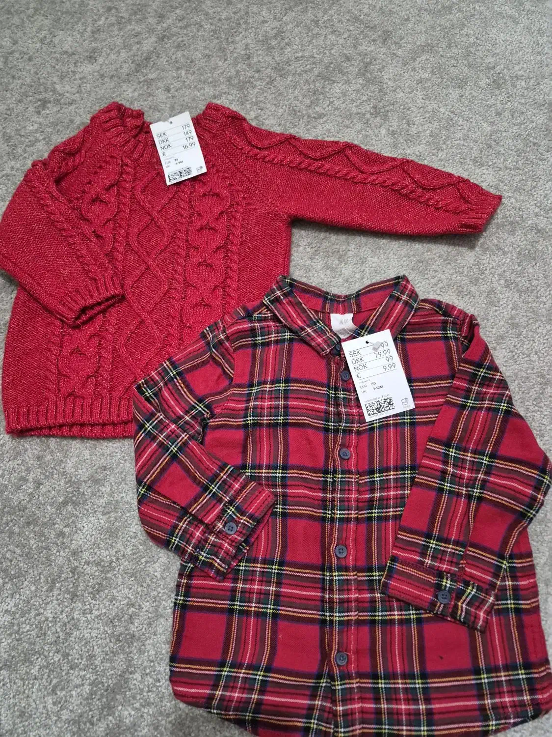 لباس کودک خارجی|کفش و لباس بچه|پاکدشت, پاکدشت (مامازند)|دیوار