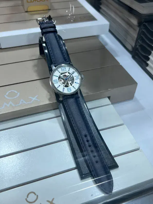 ساعت مردانه جیوردانو|ساعت|شیراز, سینما سعدی|دیوار