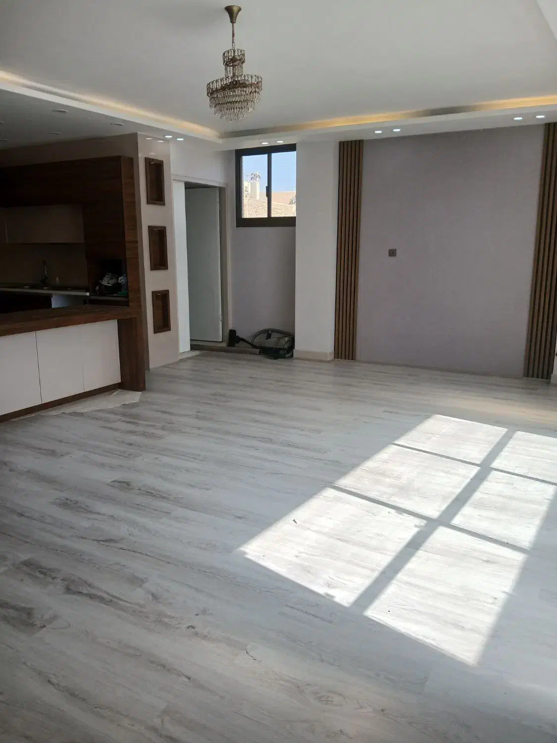 آپارتمان ۳ خوابه طبقه ۳ ارتش|اجارهٔ آپارتمان|اصفهان, فرح آباد|دیوار