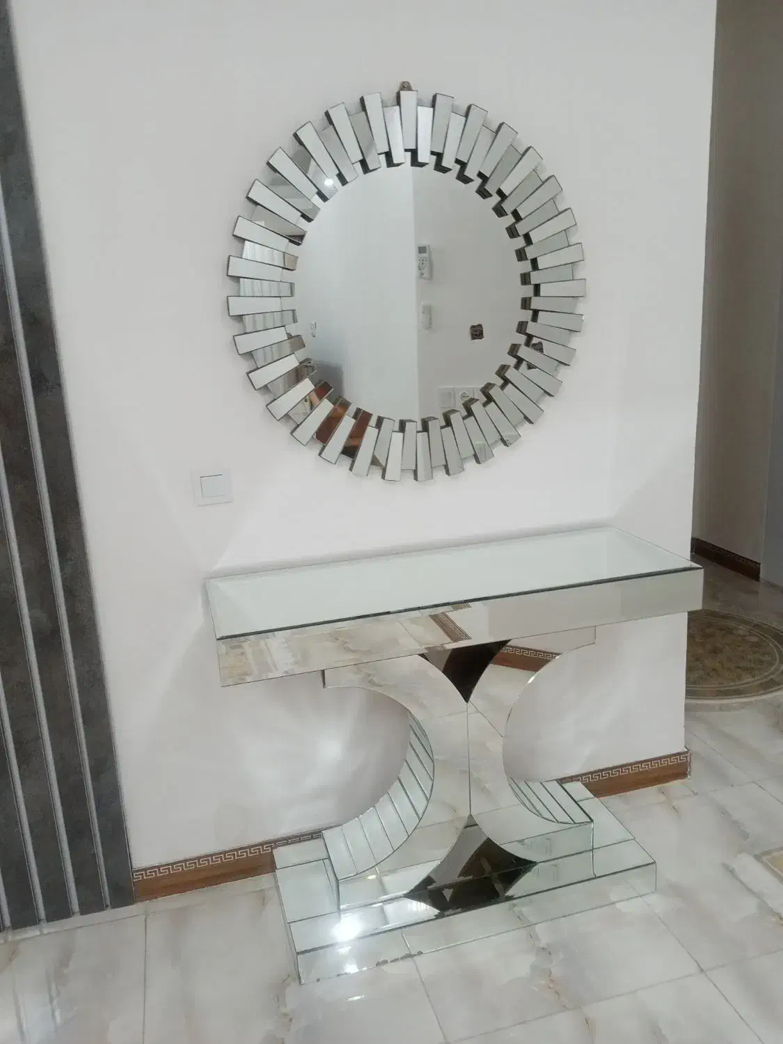 اینه وکنسول|مبلمان خانگی و میز عسلی|اسلامآباد غرب, |دیوار