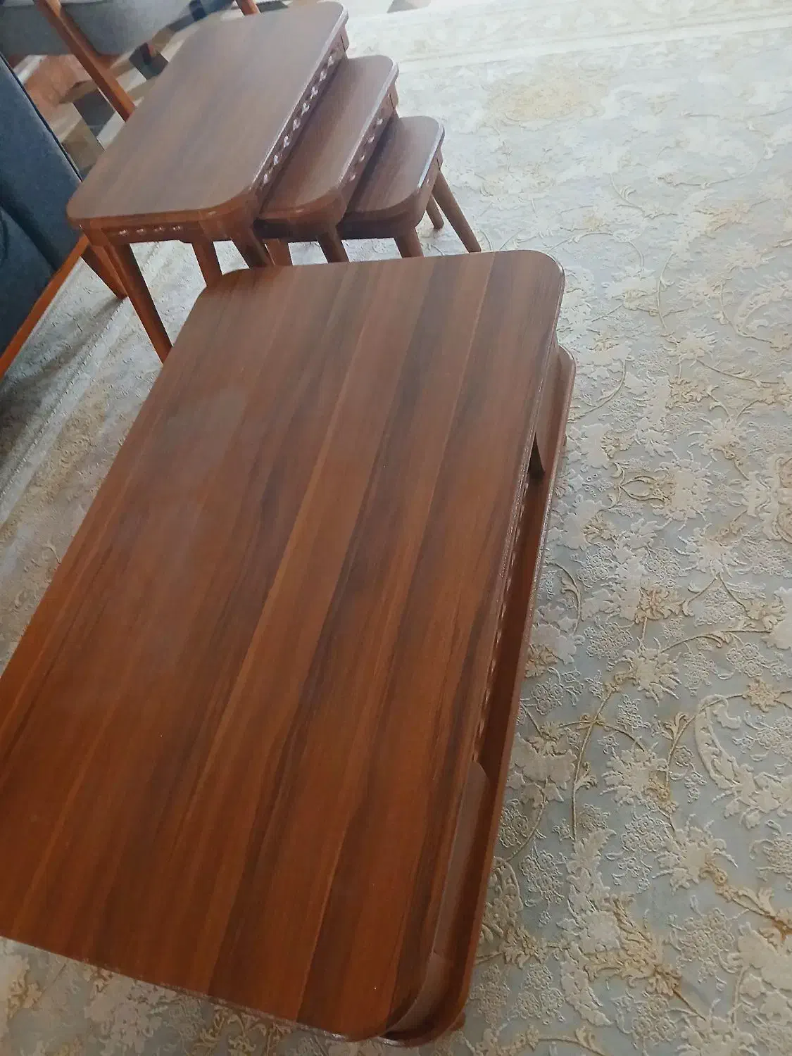 جلو مبل در حد نو چهار تیکه|مبلمان خانگی و میز عسلی|مهاباد (آذربایجان غربی), |دیوار