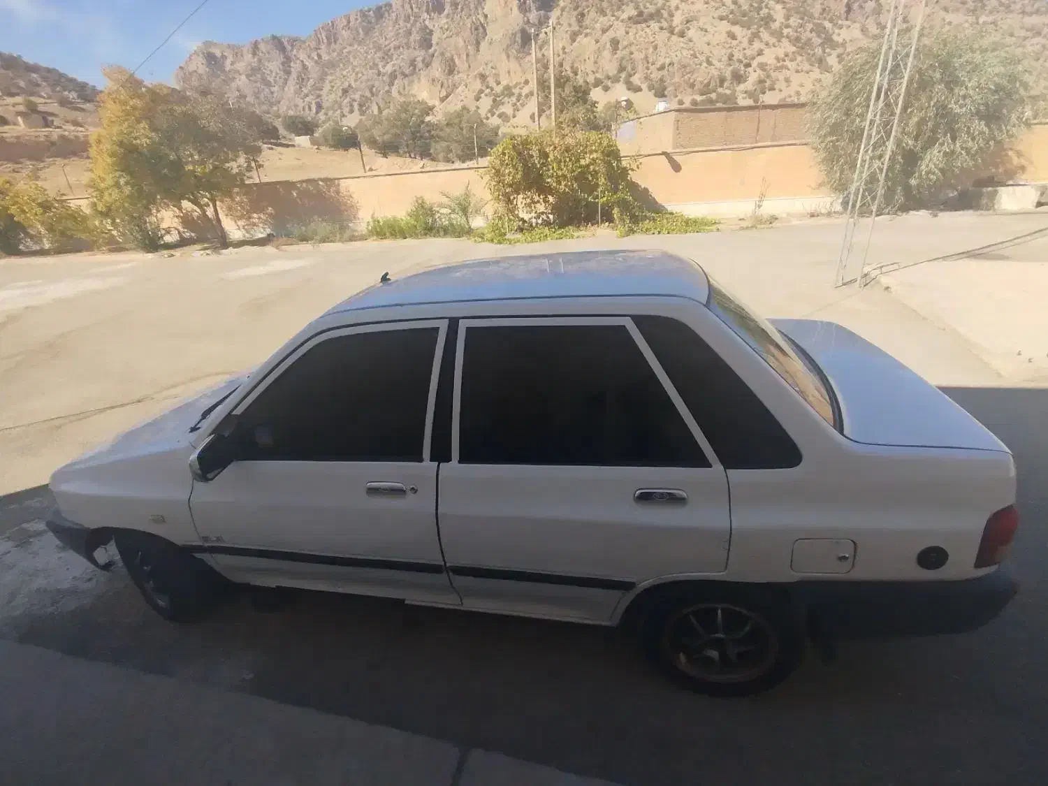 پراید سفید 85هیدرولیک انژکتور|خودرو سواری و وانت|شهرکرد, |دیوار