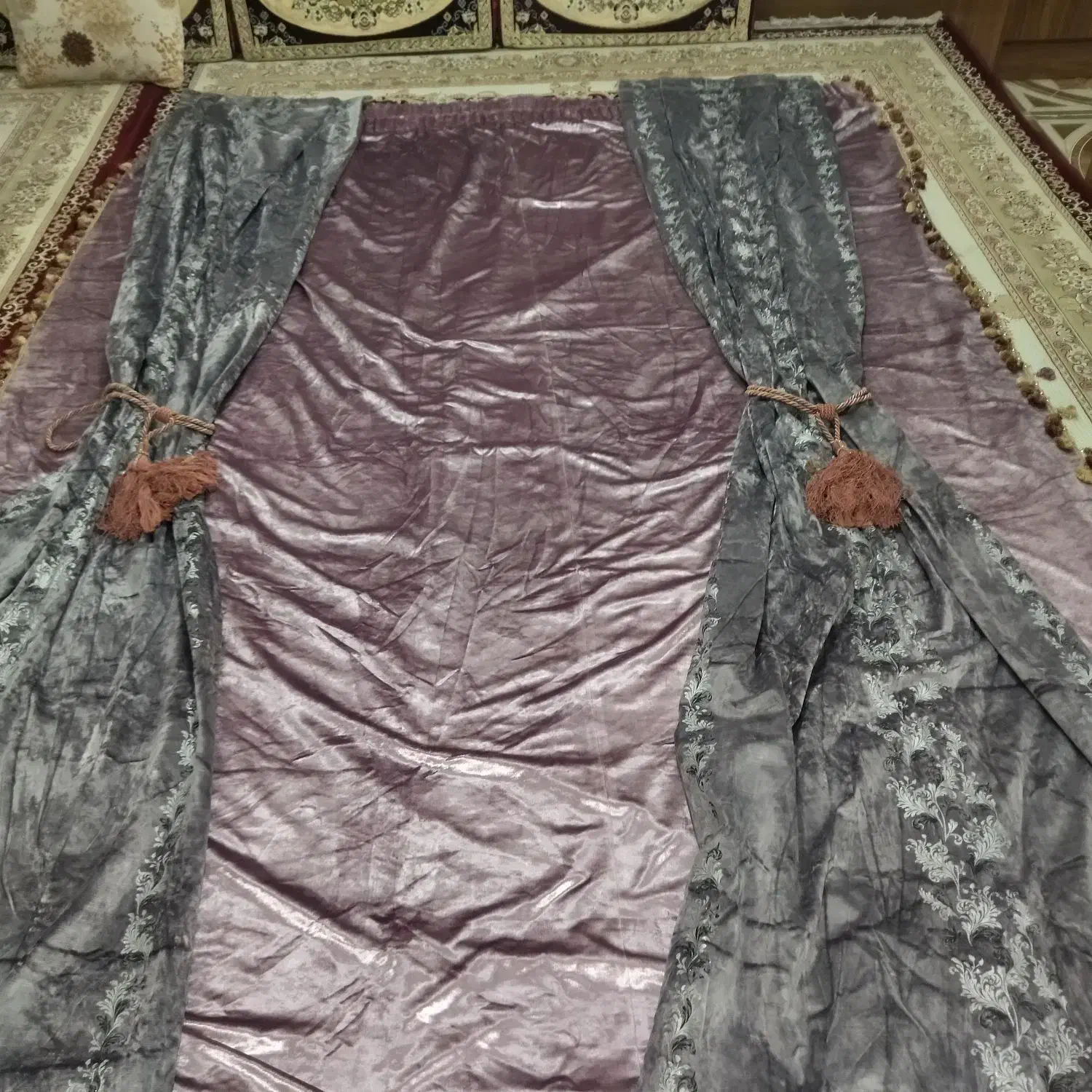 پرده خانگی|پرده، رانر، رومیزی|طرهان, |دیوار