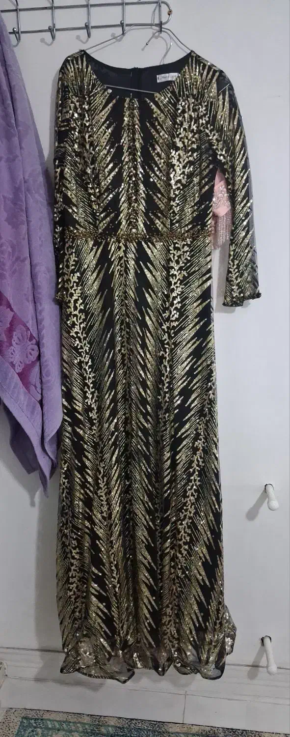 لباس مجلسی|لباس|خاوران, |دیوار