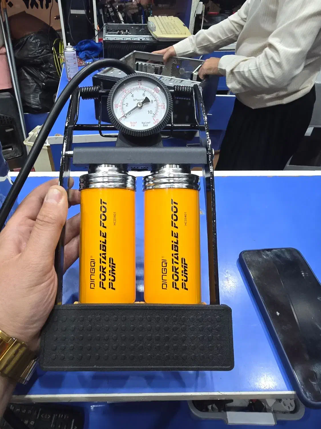 انواع پمپ بادی مخصوص ماشین|خدمات موتور و ماشین|بانه, |دیوار