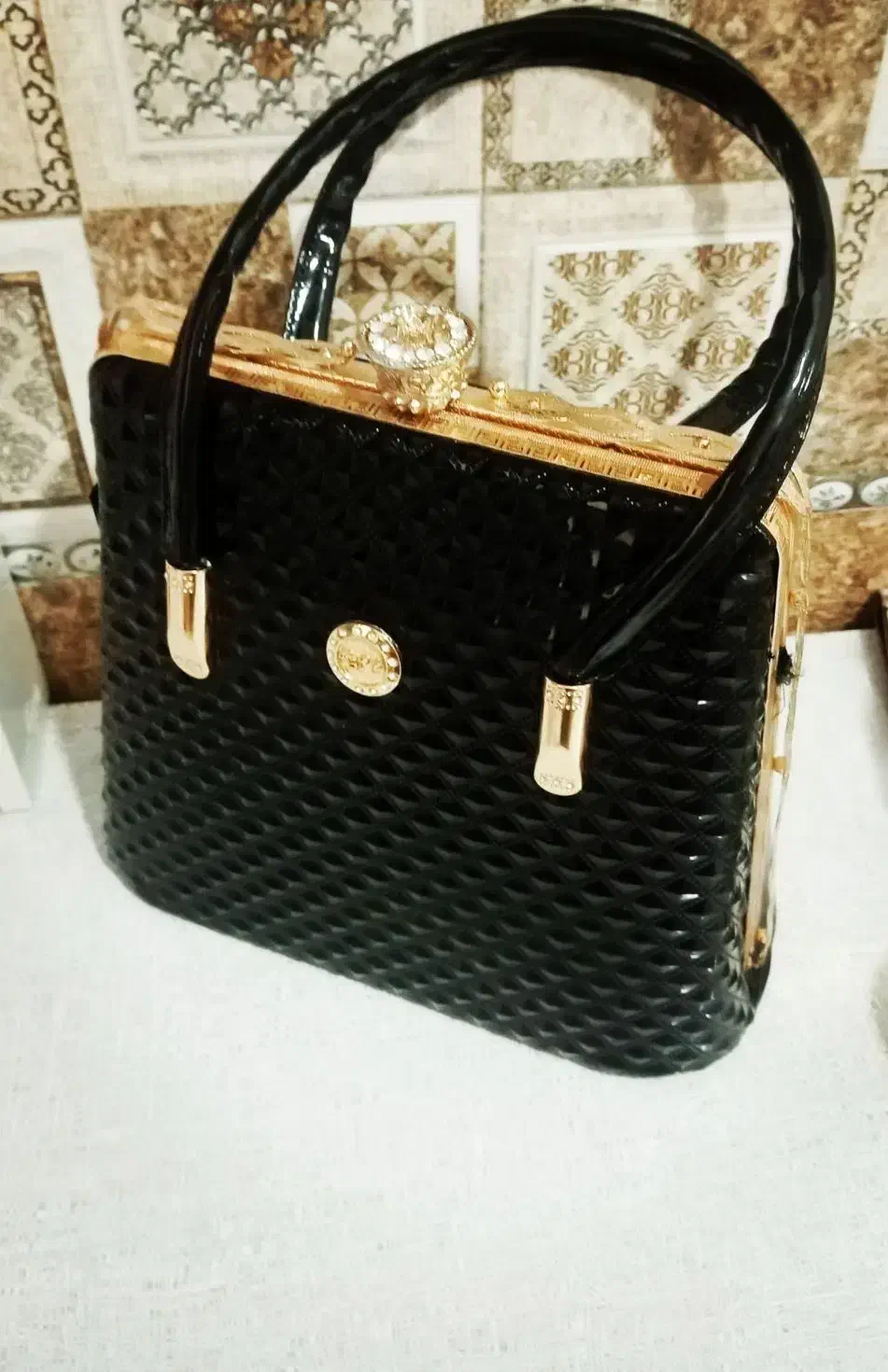 کیف مجلسی|کیف، کفش، کمربند|ساوه, |دیوار