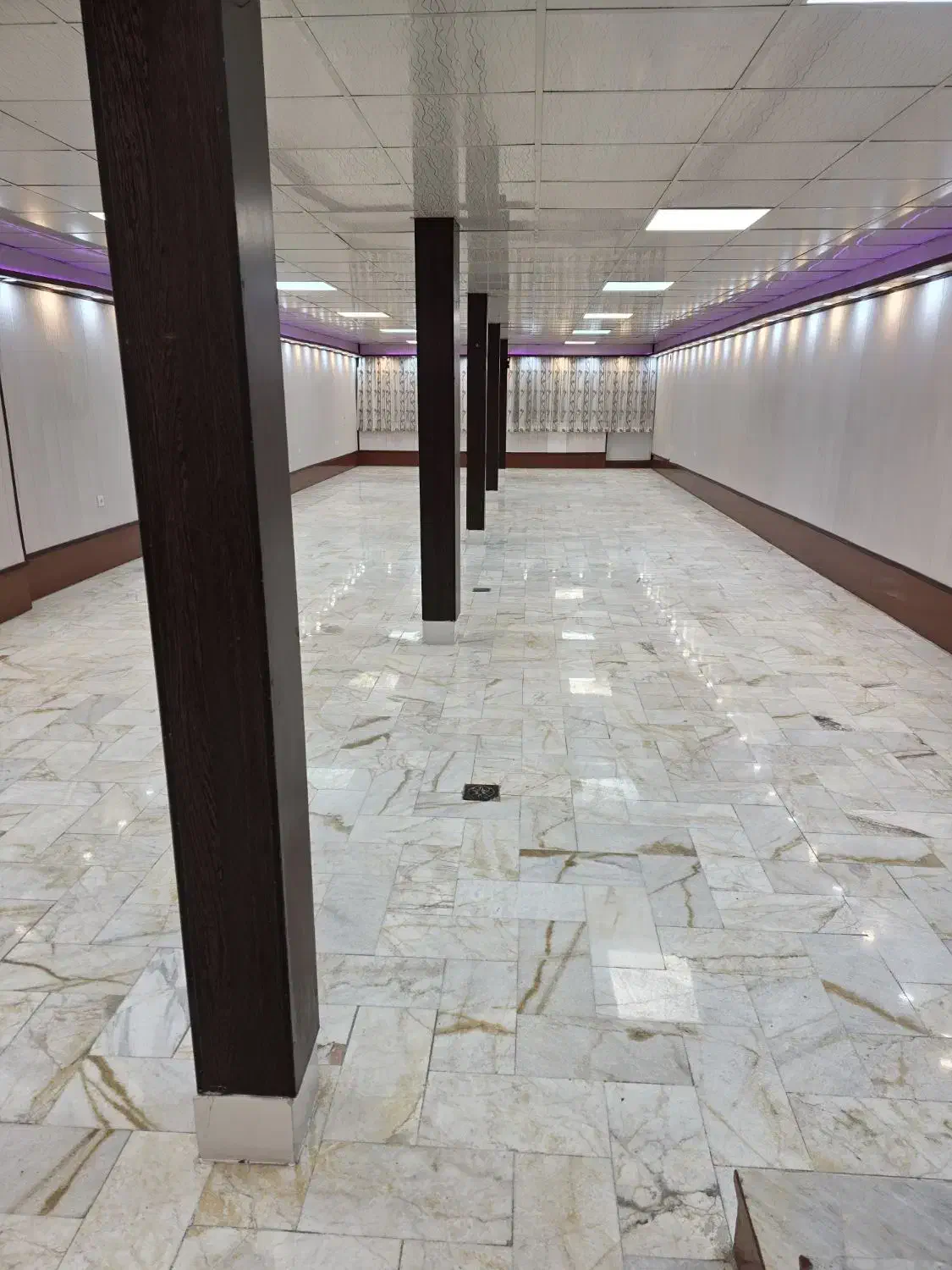 اجاره نمایشگاه مبلمان|اجارهٔ مغازه و غرفه|تهران, علم و صنعت|دیوار