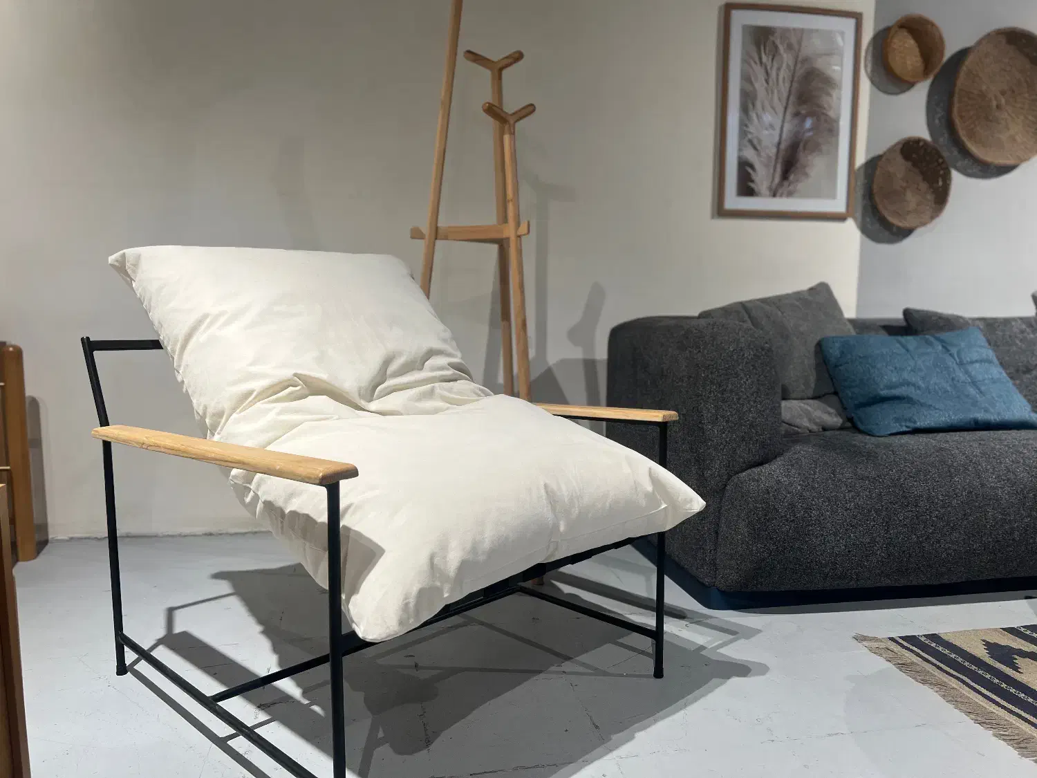 مبل راحتی تک نفره تهرانپارس غربی|مبلمان خانگی و میز عسلی|تهران, تهرانپارس جنوبی|دیوار