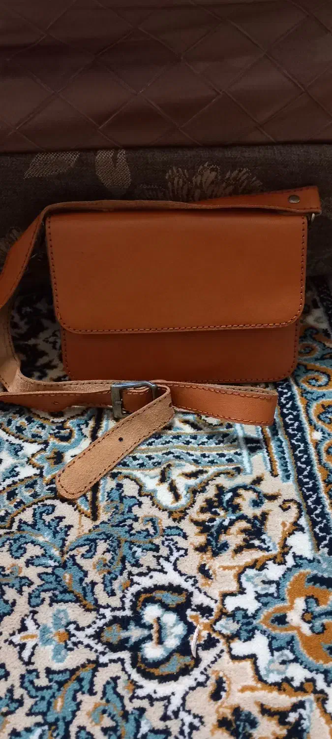 کیف چرم پوست گاوی دست دوز|کیف، کفش، کمربند|زابل, |دیوار