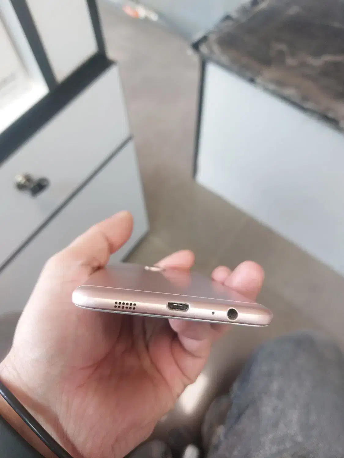 c5 64 G|موبایل|باقرشهر, |دیوار