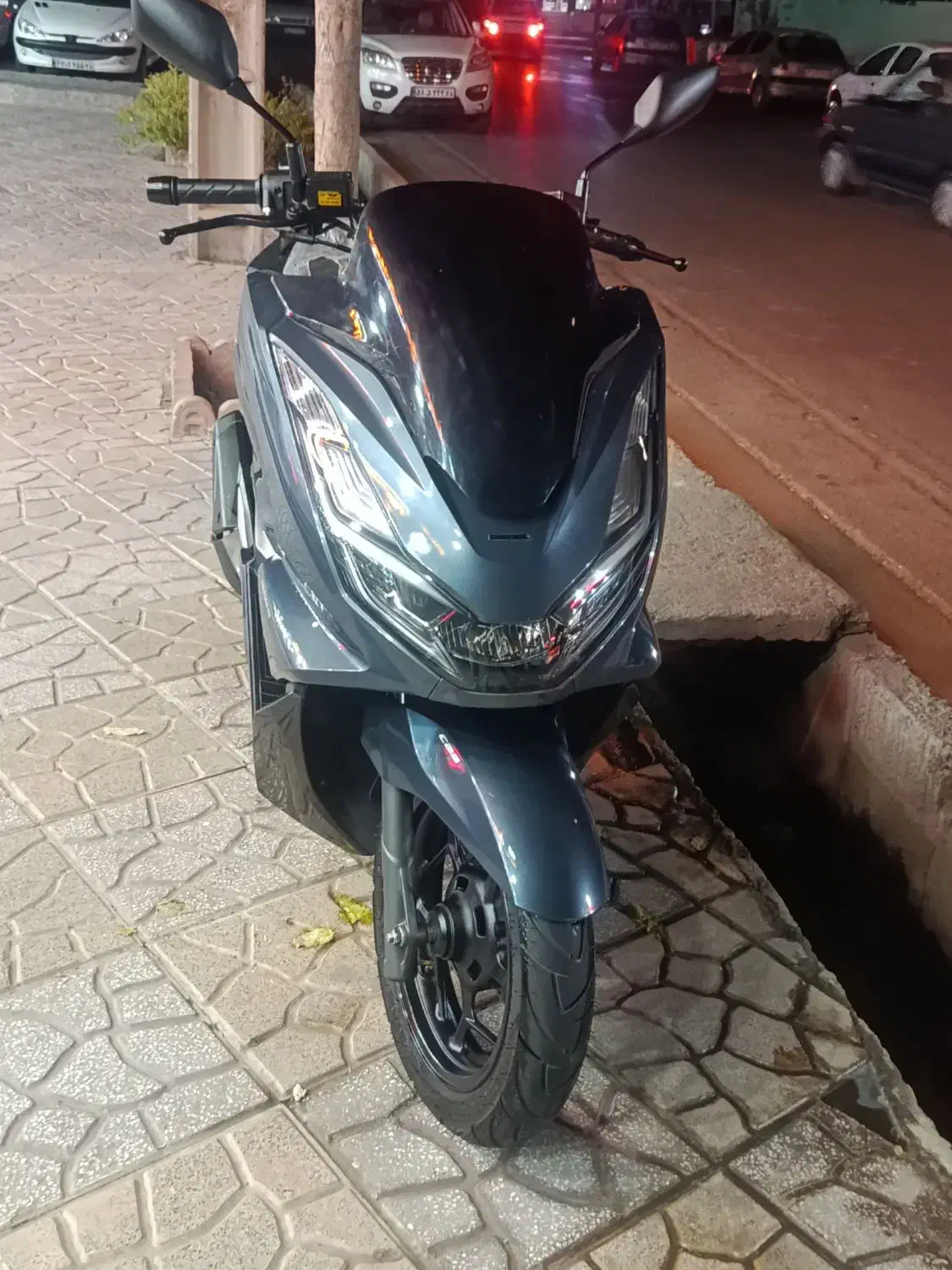 هوندا طرح پی سی ایکسpcx ۱۴۰۳ در حد صفر|موتورسیکلت|کرج, شاهینویلا|دیوار