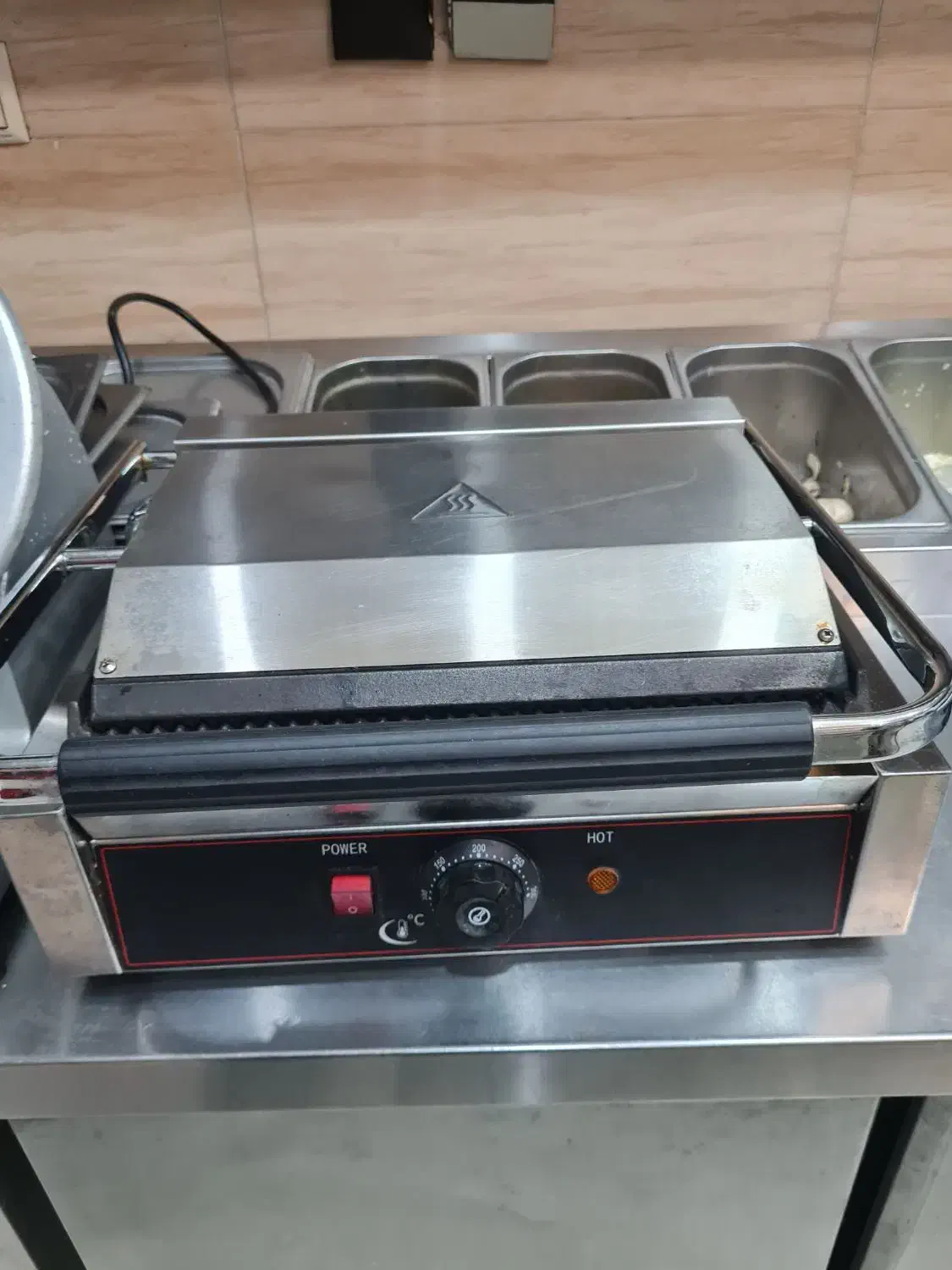 دستگاه پننی|کافی‌شاپ و رستوران|فولادشهر, B4|دیوار