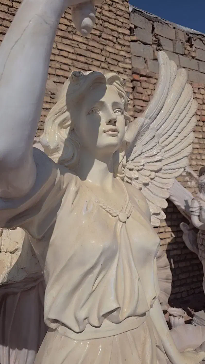 مجسمه آزادی بال دار خام|مجسمه، تندیس، ماکت|خمینی‌شهر, |دیوار