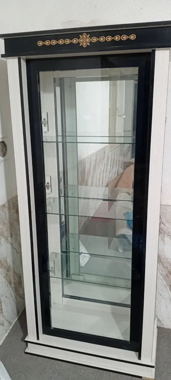 بوفه در حد نو|بوفه، ویترین، کنسول|سبزوار, طبرسی (جعفرآباد)|دیوار