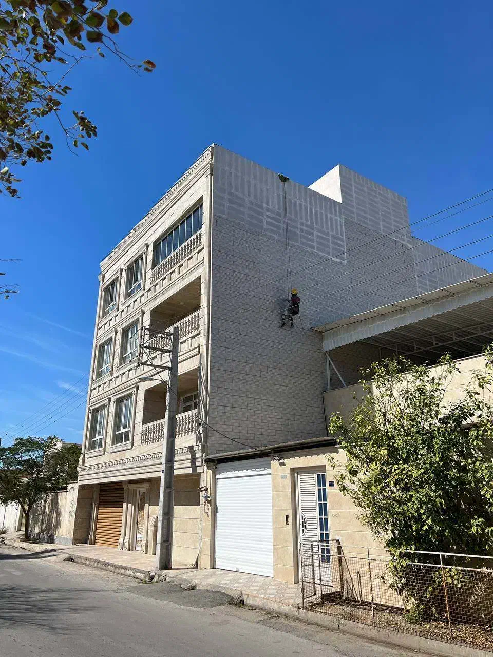 خدمات کار در ارتفاع ،عایق و اببندی نما وغیره|خدمات پیشه و مهارت|بوشهر, |دیوار