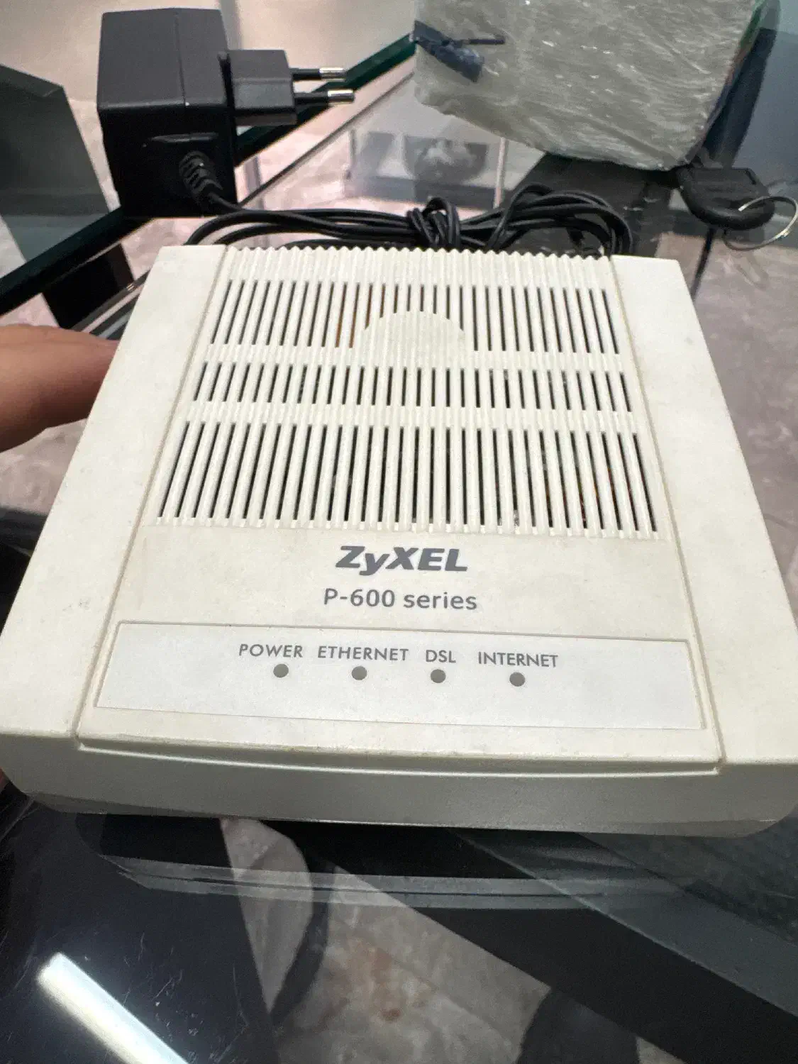 روتر زایکسل|مودم و تجهیزات شبکه|تهران, قیطریه|دیوار