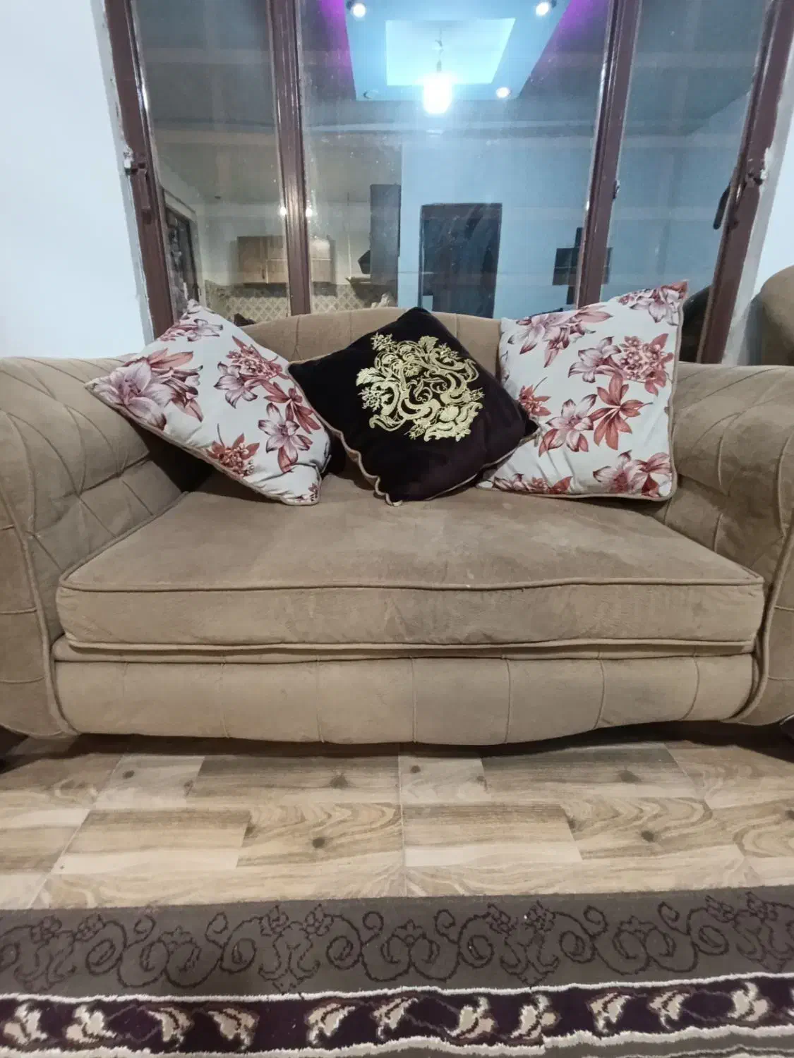 مبل راحتی هفت نفره|مبلمان خانگی و میز عسلی|رامجین, |دیوار