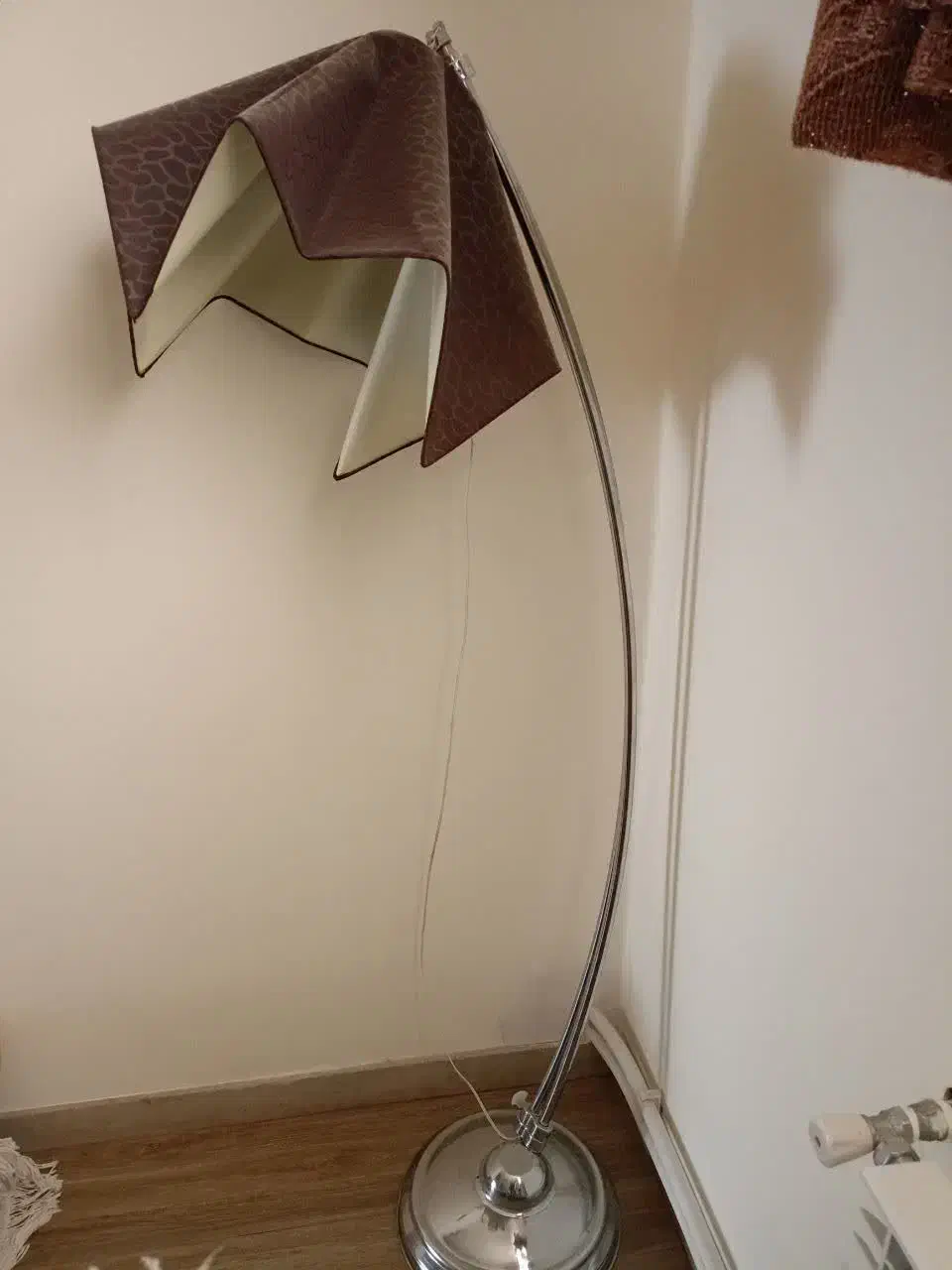 اباژور|چراغ خواب و آباژور|بردسیر, |دیوار