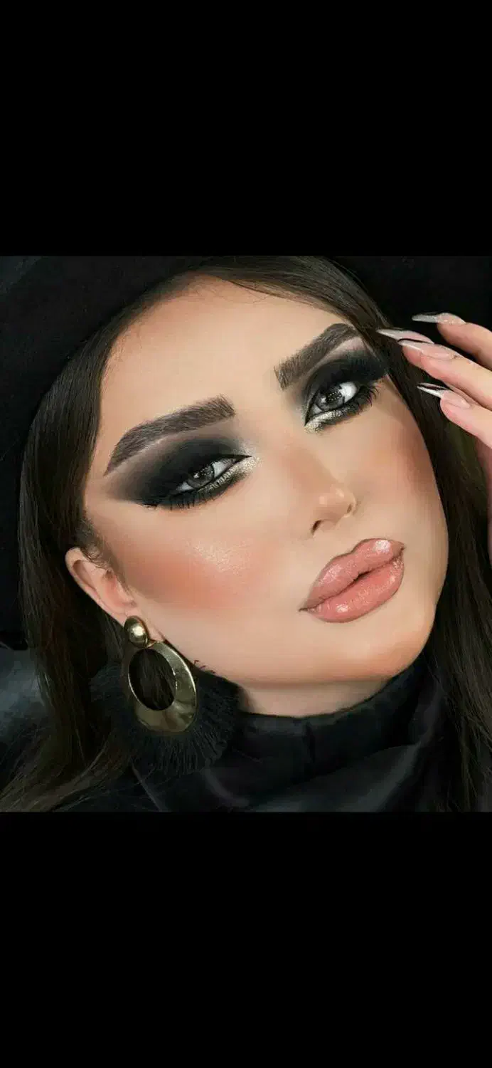 تخفیف ویژه انجام خدمات میکاپ و گریم رنگ و لایت|خدمات آرایشگری و زیبایی|آبادان, |دیوار