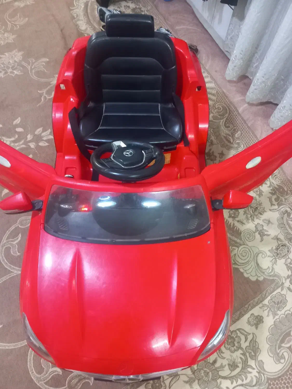 ماشین شارژی سالم وتمیز|اسباب‌‌بازی|خمینی‌شهر, |دیوار