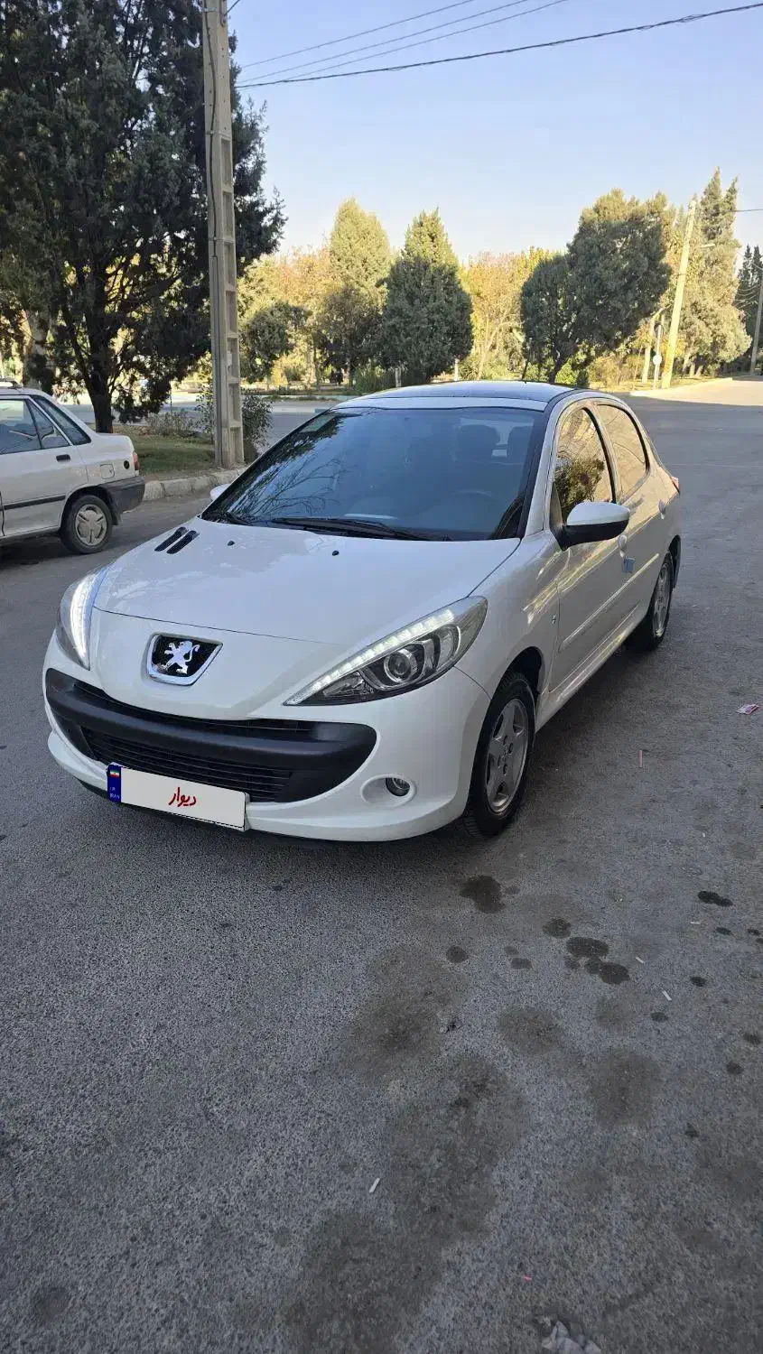 207 پانا ، اتوماتیک ، بدون رنگ قابل معاوضه|خودرو سواری و وانت|اصفهان, شاه پسند|دیوار